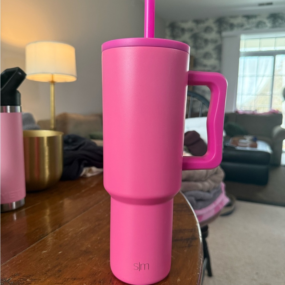 Simple Modern Silver Tumbler with Handle